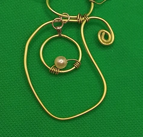 Le Félin de Fil Doré